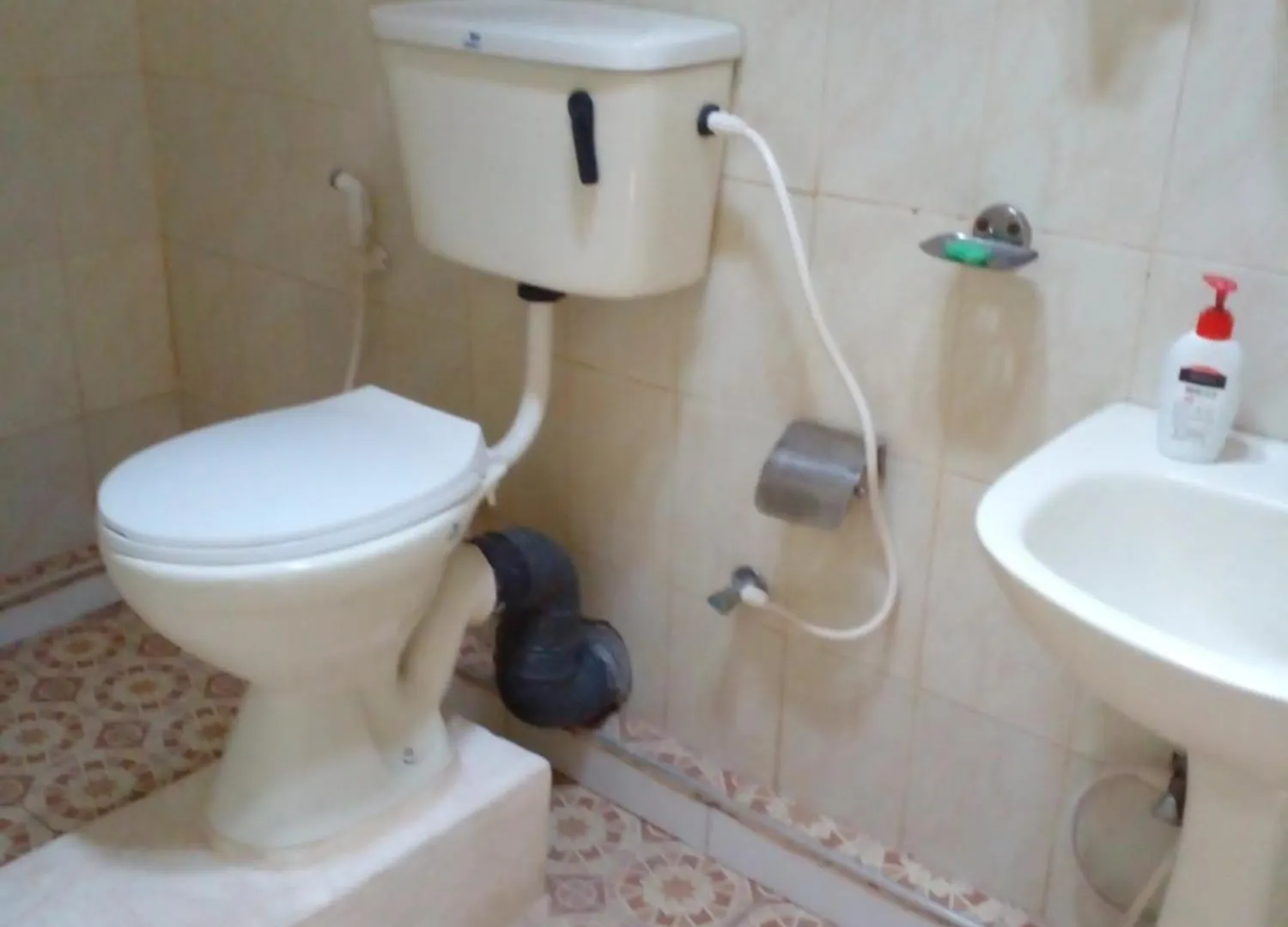 Bernie Guest House Negombo Bed & Breakfast